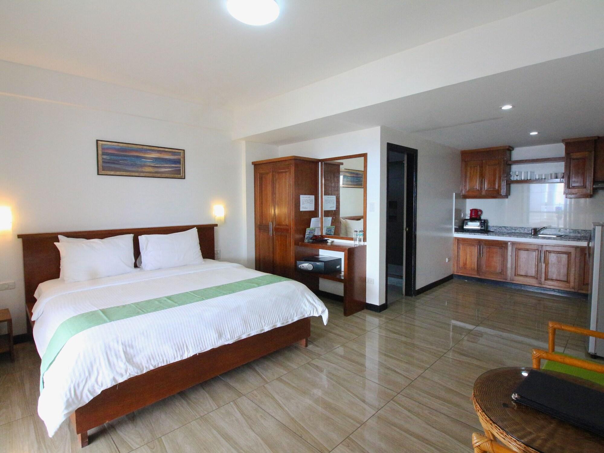 Manarra Sea View Resort Puerto Galera Buitenkant foto