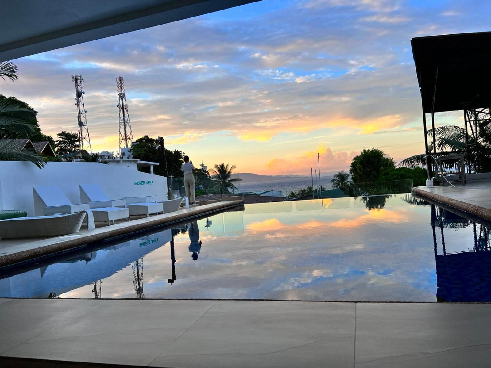 Manarra Sea View Resort Puerto Galera Buitenkant foto