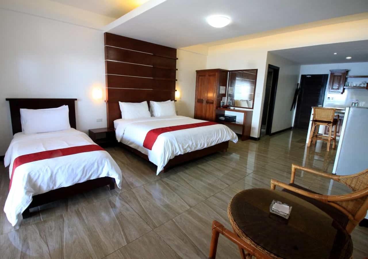 Manarra Sea View Resort Puerto Galera Buitenkant foto