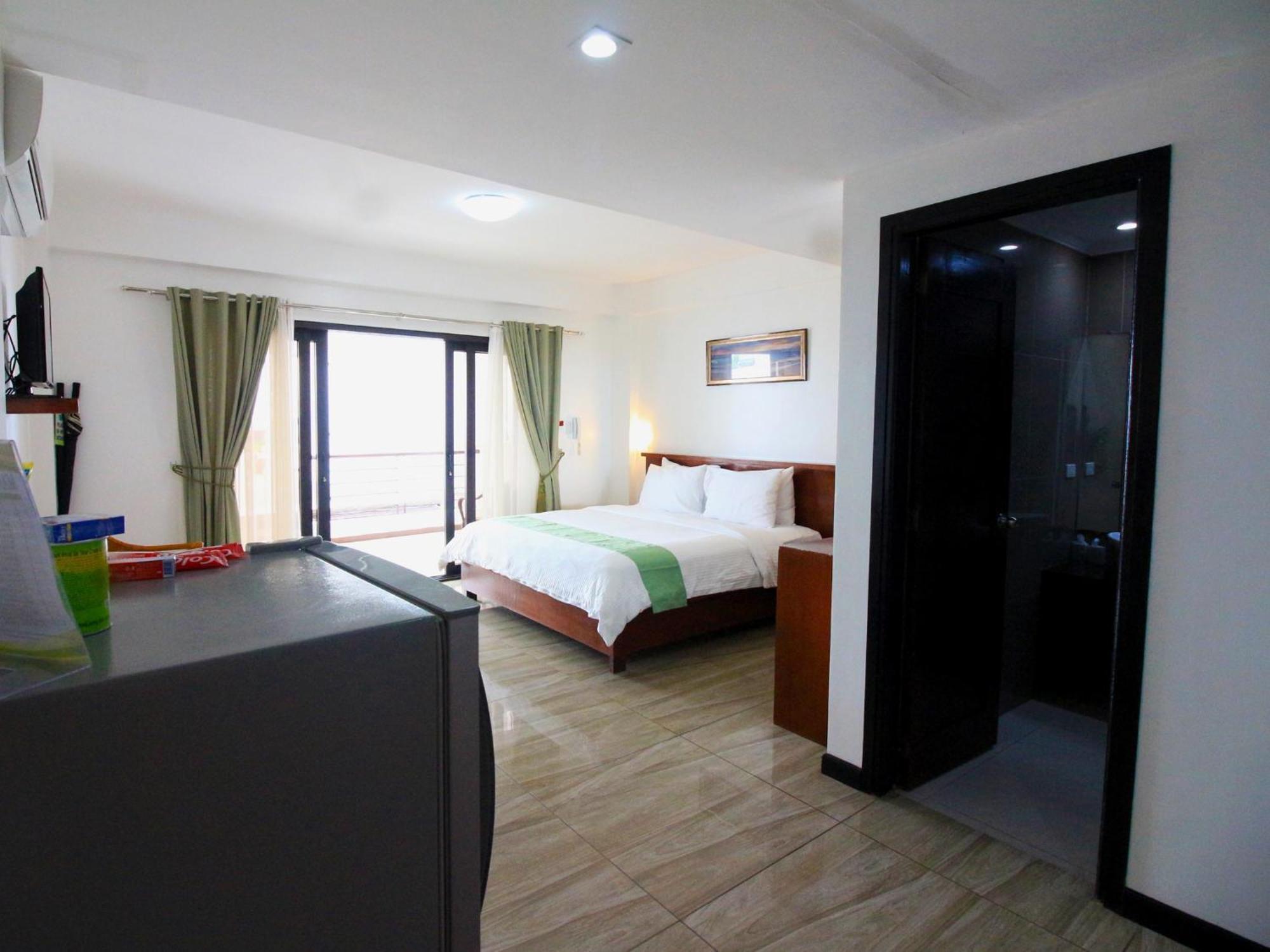 Manarra Sea View Resort Puerto Galera Buitenkant foto