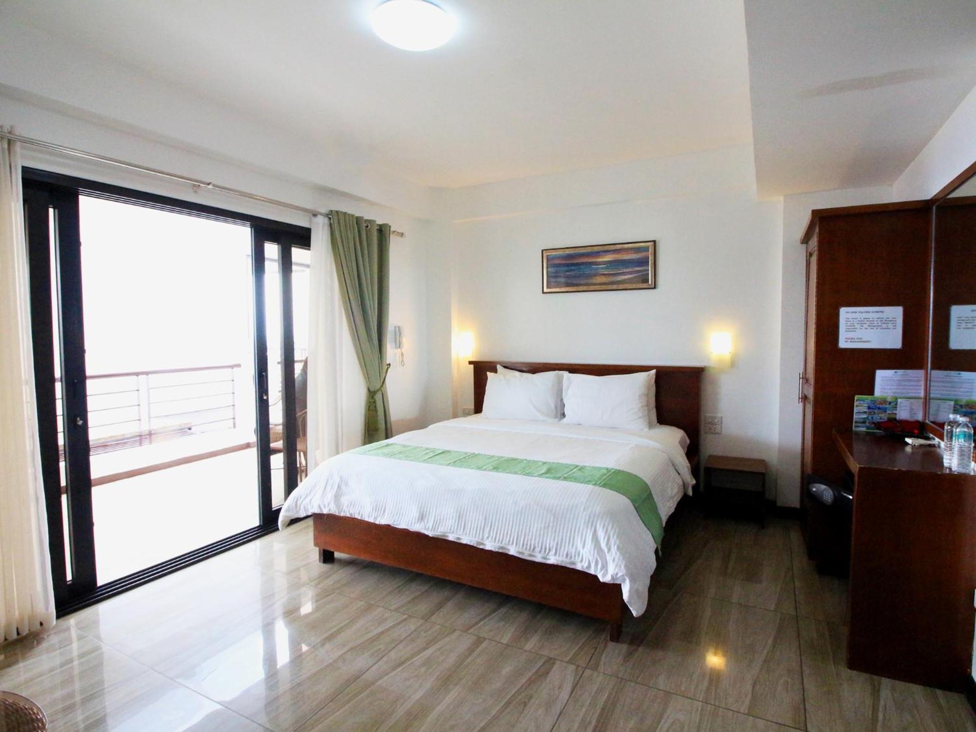 Manarra Sea View Resort Puerto Galera Buitenkant foto