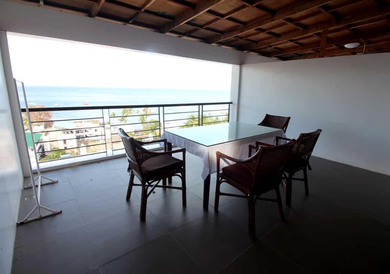 Manarra Sea View Resort Puerto Galera Buitenkant foto